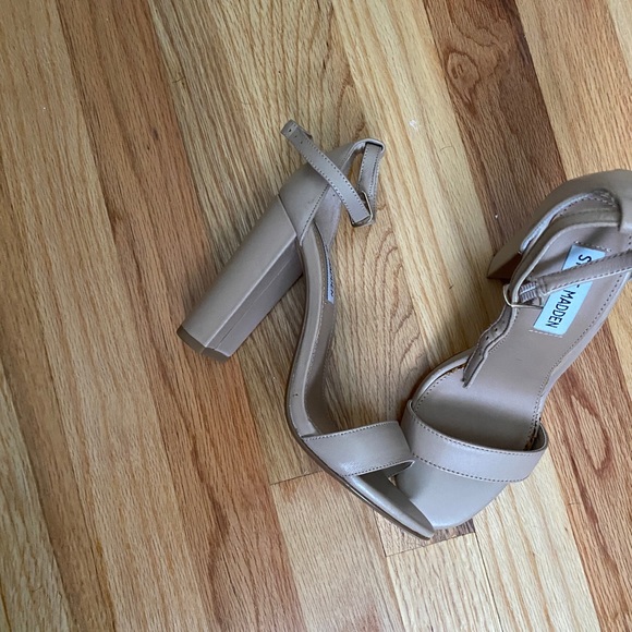 Steve Madden Carrson block heel size 6. - Picture 6 of 16